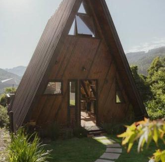 Nova Petropolis Ski Chalet | Cabana romântica com hidromassagem próx ao centro.