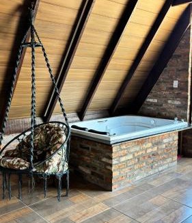 Novo Hamburgo Ski Chalet | Cabana Romântica