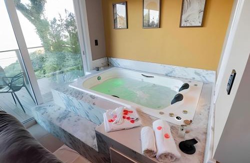 Igrejinha House | Cabana romântica com Jacuzzi ao lado de Gramado!