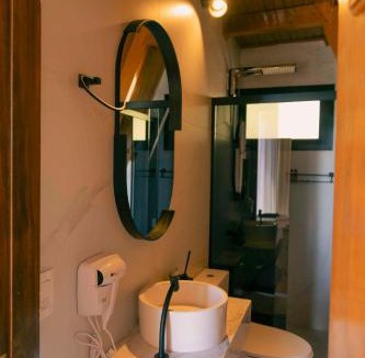 Serafina Correa Hotel | Cabanas Monte Cristo