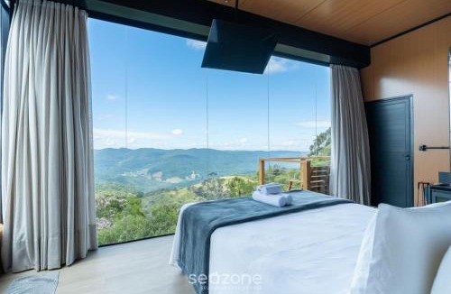 Anitapolis Ski Chalet | Cabin with panoramic view of the Sierra VST044