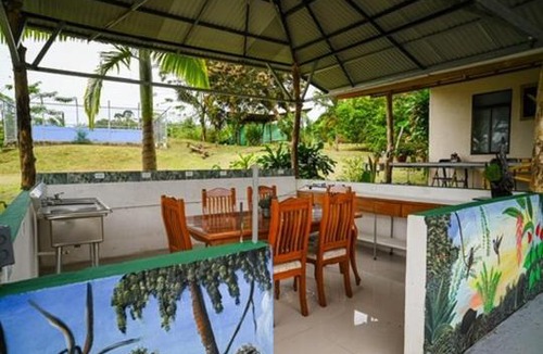 Penas Blancas House | Cabinas Los Colibris