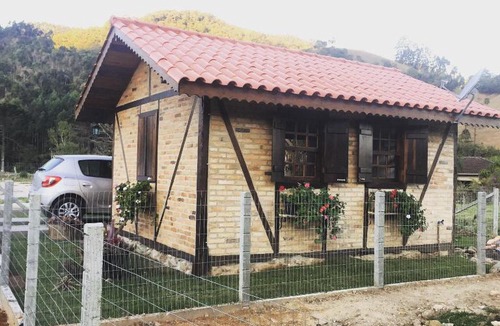 Sao Bonifacio Cabin | Caminhos da Serra do Tabuleiro - Chalé do Lago