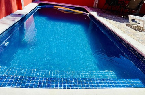Tesouro da Colina House | Cantinho Carijós com Piscina I - 02 Quartos
