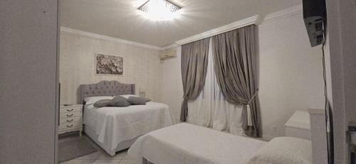 Centro House | Carley
