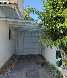 Jurere Internacional House | Casa à 100 metros da Praia de Jurerê Internacional