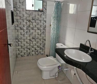 Barra do Garcas House | Casa 1min das Aguas Quentes para 5 ou mais pessoas