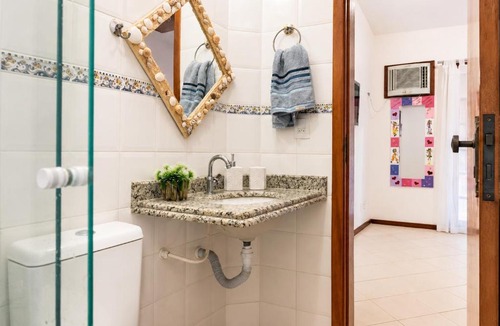 Cabo Frio Apartment | Casa 2 Suítes com Ar no Peró - Piscina