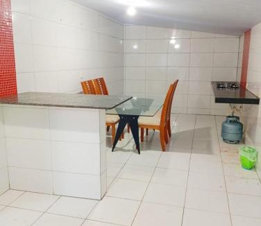 Sagrada Familia House | Casa 3 quartos, cozinha, banheiro, sala, garagem