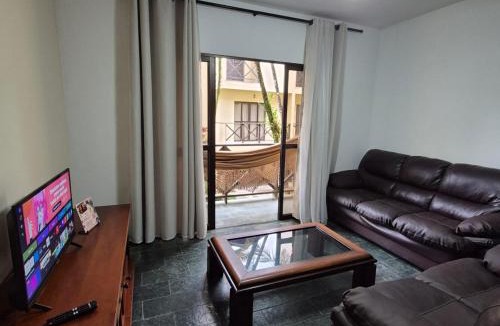 Umuarama House | Casa 6 Sossego e Aconchego Familiar com Wifi Piscina Churrasqueira
