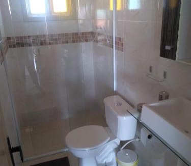 Quatro Ilhas House | Casa a 50 mt da Praia.
