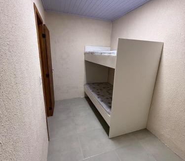 Arroio Teixeira House | Casa a uma quadra do mar!