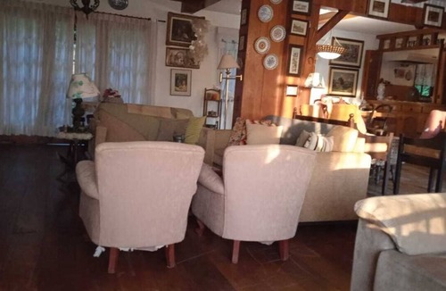 Vila Poran Cottage | Casa Aconchegante em Campos do Jordão com 4 Suítes, Aceita Animais de Estimação