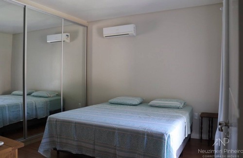 Zimbros House | Casa Aconchegante a Poucos Metros da Praia de Zimbros