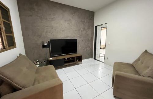 Lagoinha House | Casa aconchegante com 2 quartos, próximo ao Centro, UFU, Center Shopping e Convention, Hospitais e Aeroporto