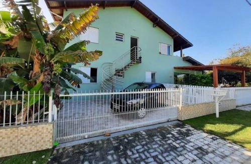 Daniela House | Casa aconchegante na praia da Daniela