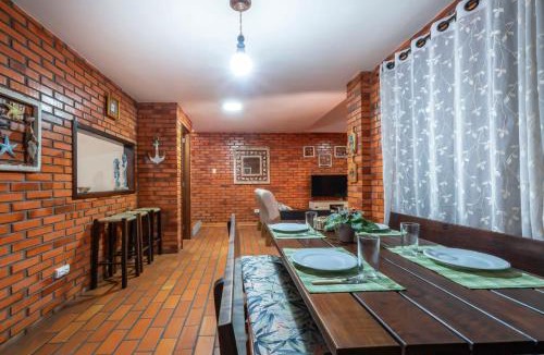 Castelo Branco House | Casa aconchegante perto da praia HN6078