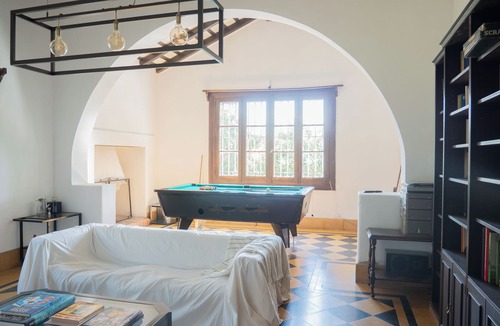 La Cumbre House | Casa al pie de la Montaña con Cama King, Pileta y Mesa de Pool