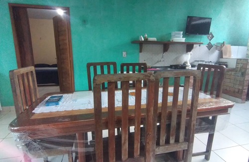 Alter do Chao House | Casa Alter do Chão Natureza accommodates 15 people in beds and mattresses.