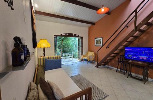 Sao Roque House | Casa Amarela, Refúgio na natureza Rota do vinho