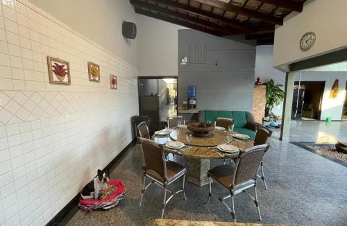 Andradina House | Casa Ampla com ar wi fi prox Thermas Carrara