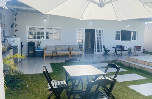 Cotia Cottage | Casa Ampla Para Lazer em Família