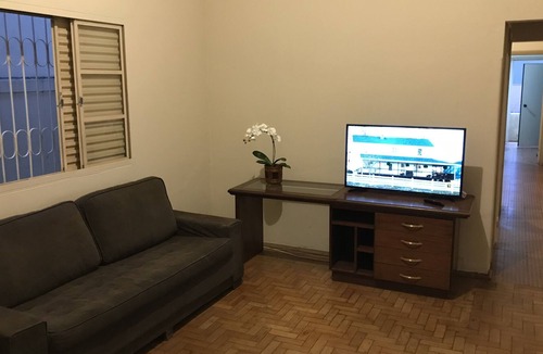 Uberaba House | Casa ao lado da Universidade Federal - UFTM e Mercado Municipal