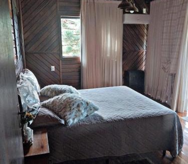 Rio dos Cedros House | Casa Aresta de Cedro