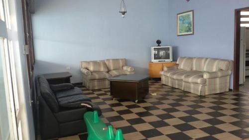 Cibratel I House | casa azul