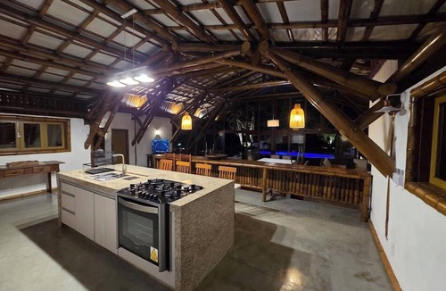 Porto Frade Condo | CASA BAMBU ANGRA