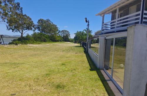 Alto Arroio House | Casa beira da Lagoa de Ibiraquera - Imbituba SC