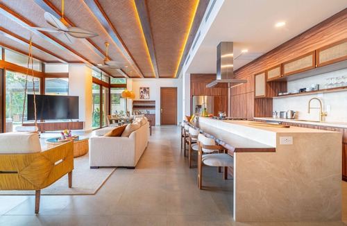 Dominical Villa | Casa Bella Vina Luxury Villa Near Beach Town