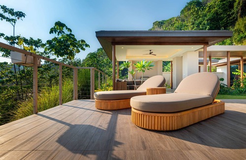 Dominical Villa | Casa Bella Vina Luxury Villa Near Beach Town