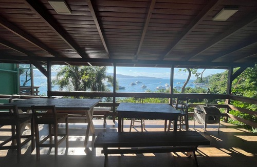 Centro House | Casa Beira mar em Bombinhas