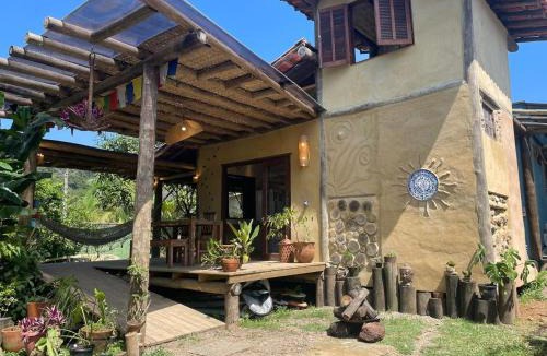Horto Other | Casa Bromélia - Bioconstrução em Ubatuba