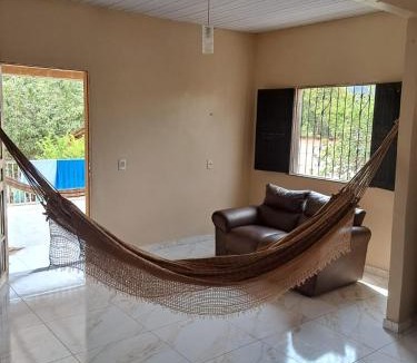 Santarem House | Casa c wifi, 2 Qts, 3 camas, ganchos p redes e estacionamento