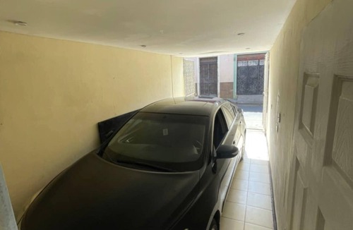 Leon House | Casa Caballito 1BR, AC + Garage, Near Cathedral