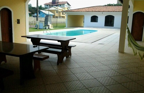 Ponta das Canas House | Casa cachoeira do Bom Jesus com Piscina
