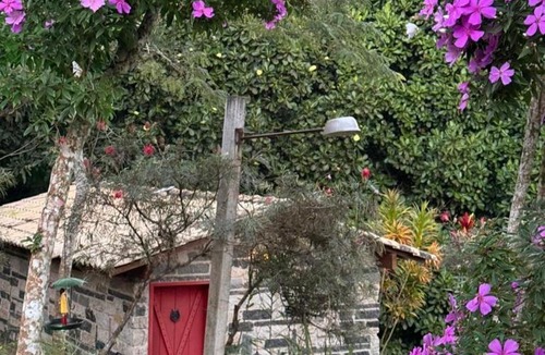 Santa Teresa Cabin | Casa Carrara, um Refúgio de Pedra na Mata - Chalés Flor dos Manacás