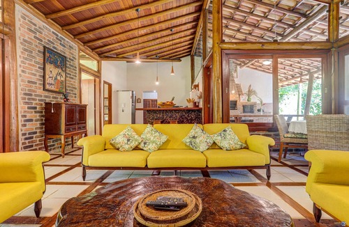 Itacare House | Casa Clareia Para até 12 Pessoas com Piscina a 150 Metros da Praia da Concha
