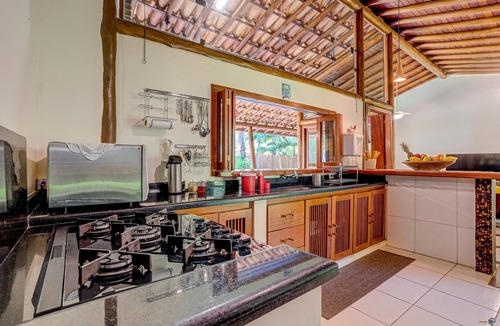 Itacare House | Casa Clareia Para até 12 Pessoas com Piscina a 150 Metros da Praia da Concha