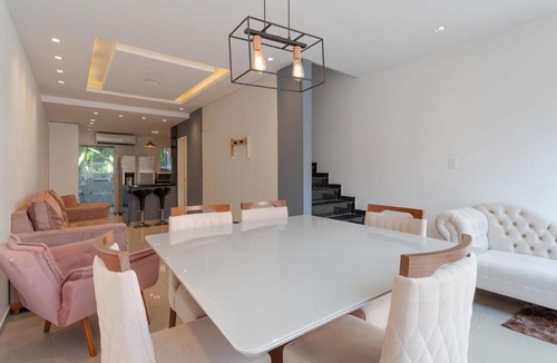 Jacarepagua House | Casa Climatizada com Hidromassagem em Jacarepagua