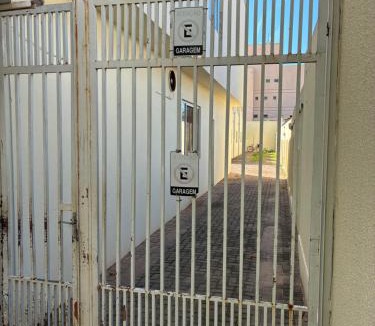 Tres Lagoas Apartment | Casa Colorida - Quarto privativo no Centro