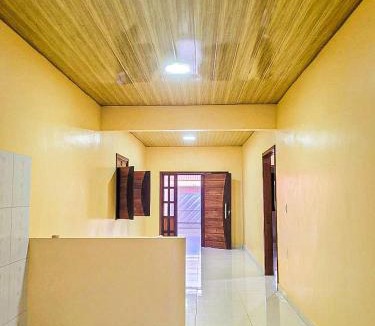 Parintins House | Casa com 2 quartos 2 banheiros cozinha e lavanderia