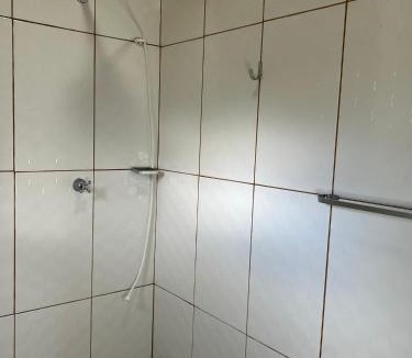Lavras Novas Apartment | Casa com 2 suítes em Lavras Novas