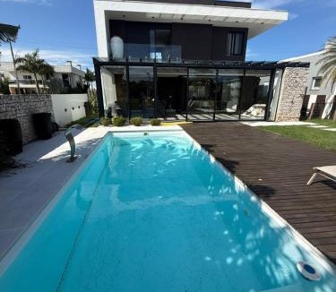 Torres House | Casa com 3 suítes na Reserva das Aguas