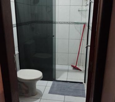 Presidente Medici House | Casa com ar condicionado, próximo ao Atacadão