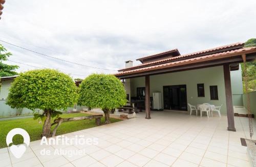 Praia da Armacao do Itapocoroi Villa | Casa com Churrasq. a 220m Praia Vermelha HJ6812