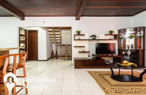 Praia da Armacao do Itapocoroi Villa | Casa com Churrasq. a 220m Praia Vermelha HJ6812
