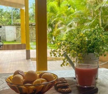 Ariro House | Casa com churrasqueira e piscina, perto de riacho